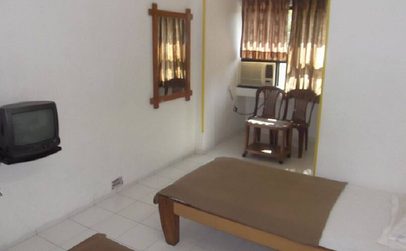 Hotel Sai Basera, Nashik 4